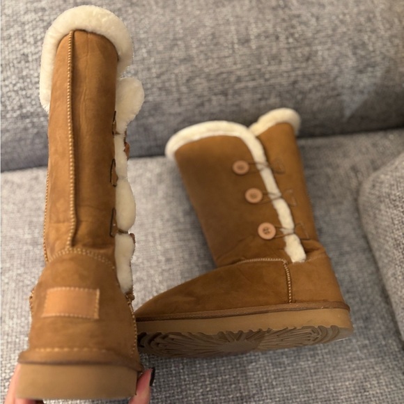 Brand new Cozy & Stylish Winter Boots 8 ( no box ) - Picture 2 of 15